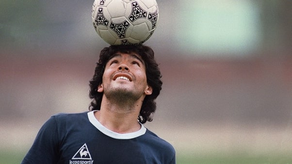 Diego Maradona là một trong các huyền thoại bóng đá có tầm ảnh hưởng người Argentina