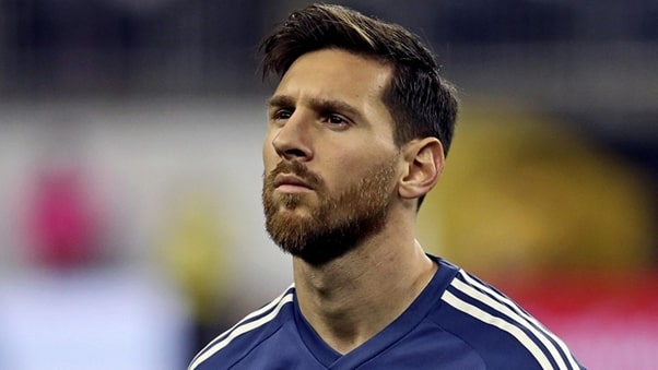 Messi với sự vĩ đại trong sự nghiệp quần đùi áo số