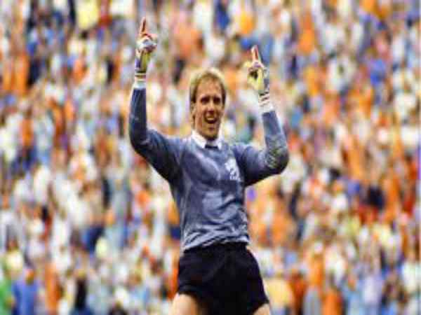 Thủ môn đội hình Hà Lan 1988 vô địch Euro, Hans van Breukelen