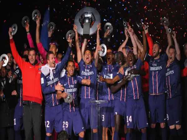 PSG vô địch Ligue 1 mùa giải 1985–1986