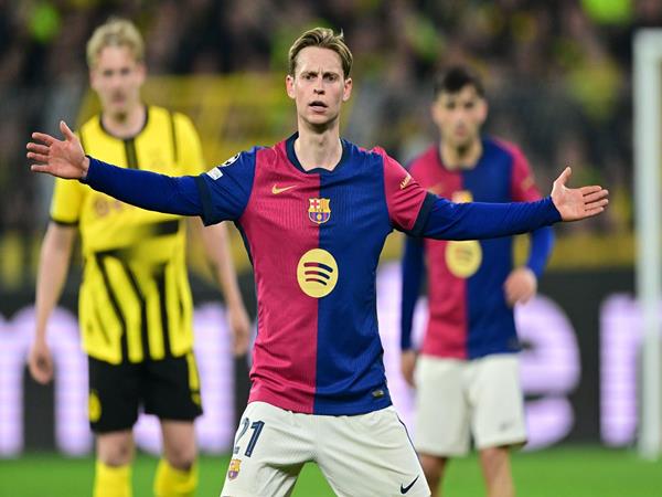 Tin CLB Barca: Trói chân thành công Frenkie de Jong