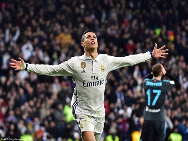 Những tiền đạo xuất sắc nhất lịch sử Real Madrid