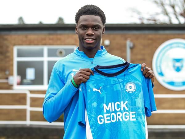 Tin Chelsea 15/10: Justin Osagie được Chelsea ký hợp đồng