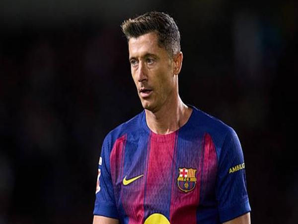 Tin Barcelona 12/11: Tương lai Lewandowski ra sao?