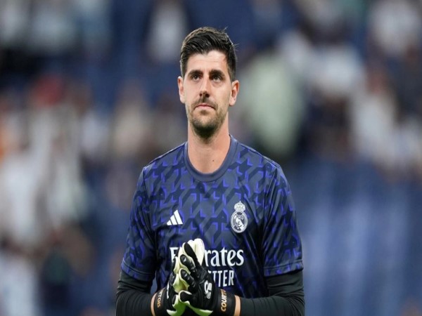 Thibaut Courtois bức tường thép thời hiện đại
